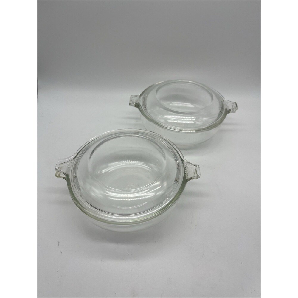 2 PYREX Vintage 019-20oz. Glass Casserole Dishes With 681-C Lid and Tab Handles